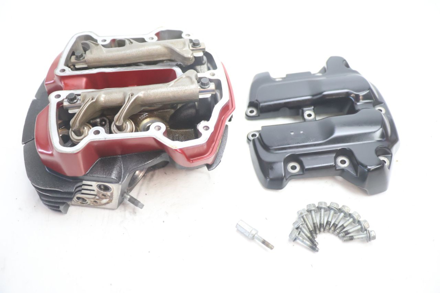 photo de REAR CYLINDER HEAD HARLEY DAVIDSON ROAD GLIDE FLTRXSE 1920 (2018 - 2022) - Alternative perspective