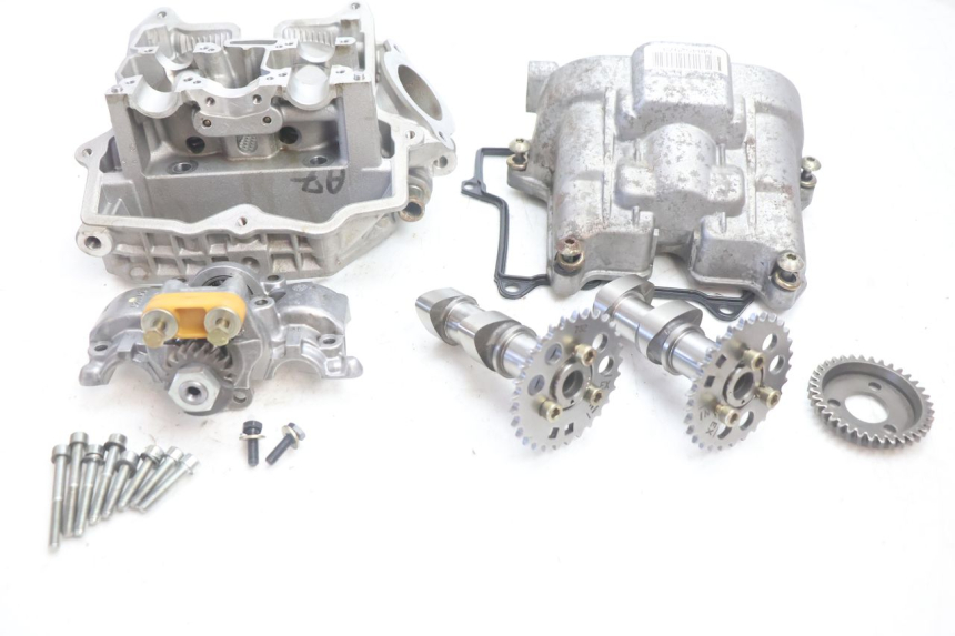 photo de REAR CYLINDER HEAD CAN-AM SPYDER RS 1000 (2008 - 2012) - Alternative perspective