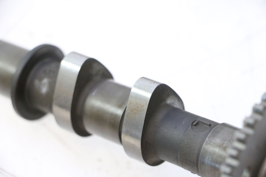 photo de REAR CYLINDER HEAD SUZUKI SV S 650 (2003 - 2009) - Distinctive features