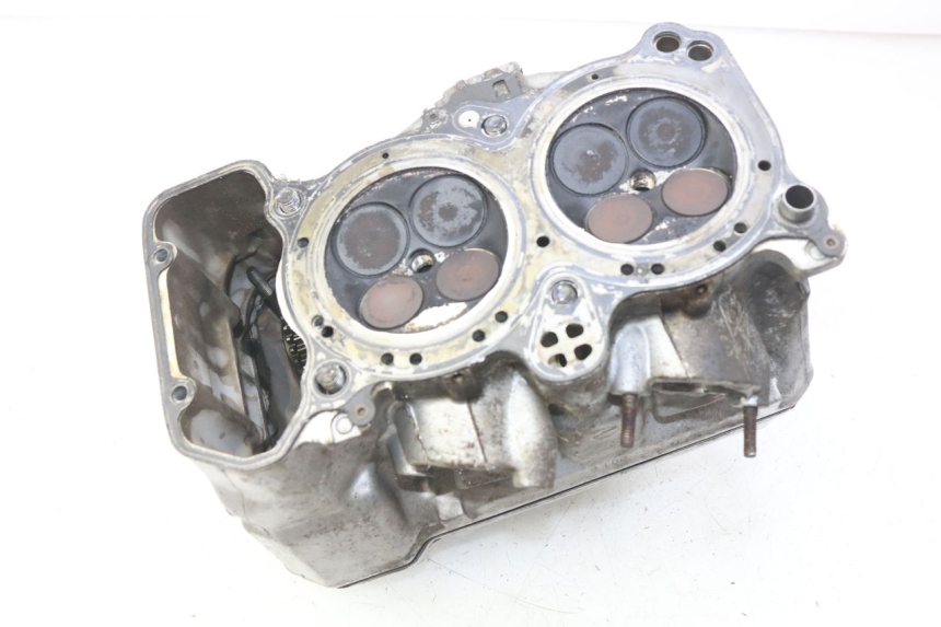 photo de REAR CYLINDER HEAD HONDA VFR FI RC46 800 (1998 - 2001) - Technical close-up