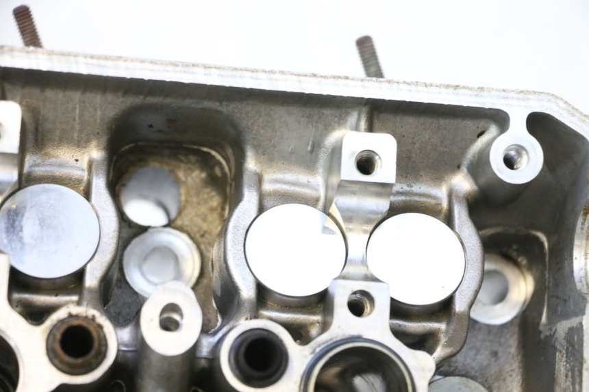 photo de REAR CYLINDER HEAD HONDA VFR FI RC46 800 (1998 - 2001) - Additional view of the item