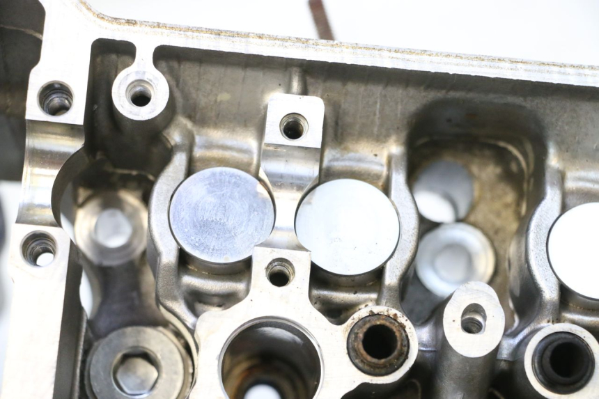 photo de REAR CYLINDER HEAD HONDA VFR FI RC46 800 (1998 - 2001) - High-resolution close-up