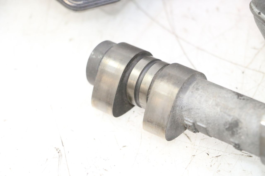 photo de REAR CYLINDER HEAD HONDA VFR FI RC46 800 (1998 - 2001) - Zoom on usage condition