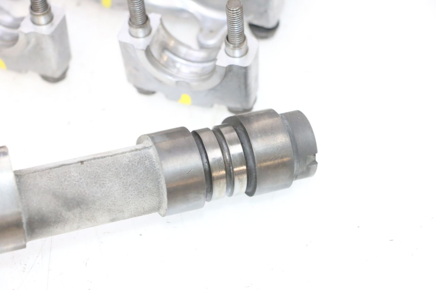 photo de REAR CYLINDER HEAD HONDA VFR FI RC46 800 (1998 - 2001) - Technical close-up