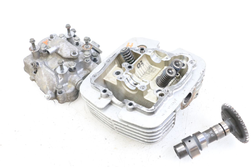 photo de REAR CYLINDER HEAD SUZUKI VL INTRUDER 125 (2004 - 2007) - Main view
