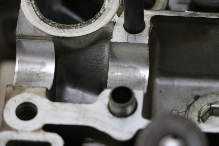 photo de REAR CYLINDER HEAD HONDA XRV AFRICA TWIN 750 (1990 - 1992) - Main view