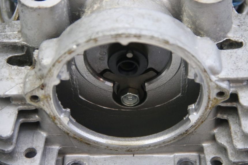 photo de REAR CYLINDER HEAD YAMAHA XV VIRAGO 750 (1984 - 1998) - Component zoom