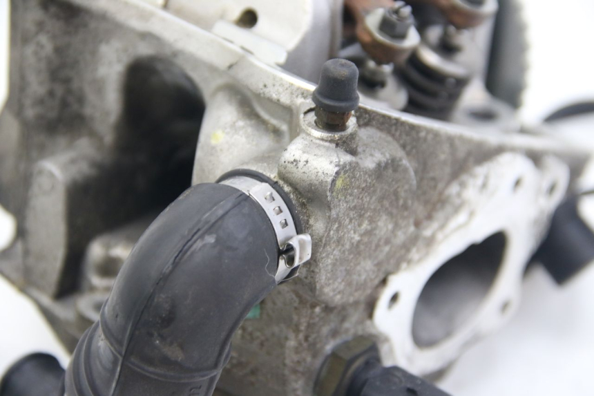 photo de CYLINDER HEAD APRILIA ATLANTIC 500 (2002 - 2003) - Component zoom