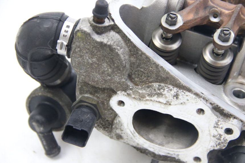 photo de CYLINDER HEAD APRILIA ATLANTIC 500 (2002 - 2003) - High-resolution close-up