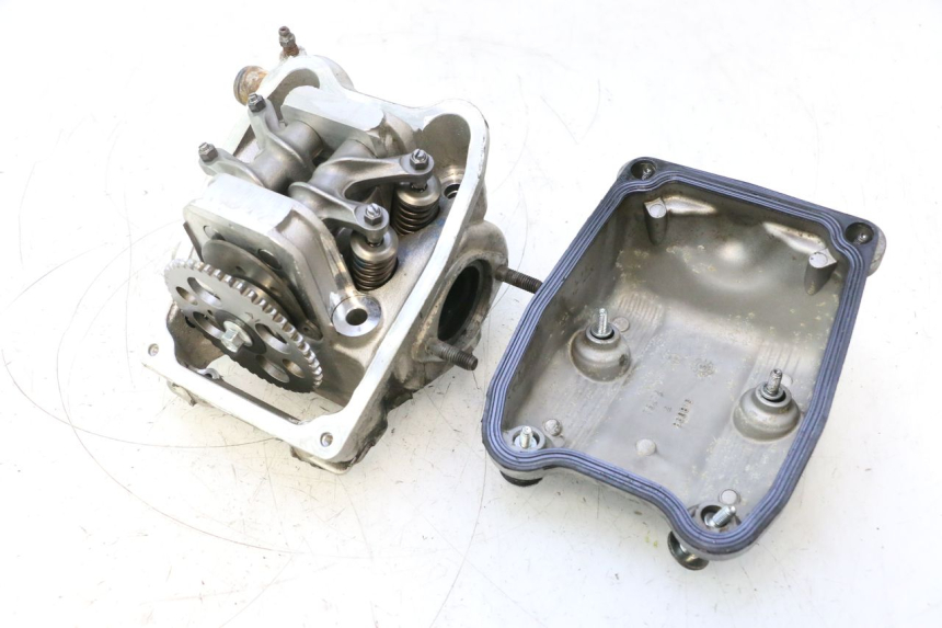 photo de FRONT CYLINDER HEAD GILERA GP 800 (2007 - 2013) - Used quality zoom