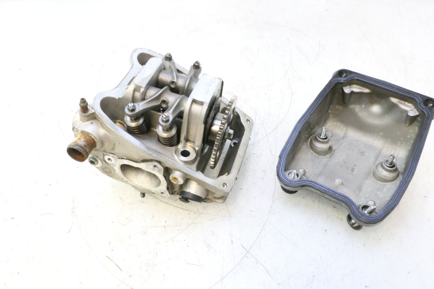 photo de FRONT CYLINDER HEAD GILERA GP 800 (2007 - 2013) - Spare part profile view