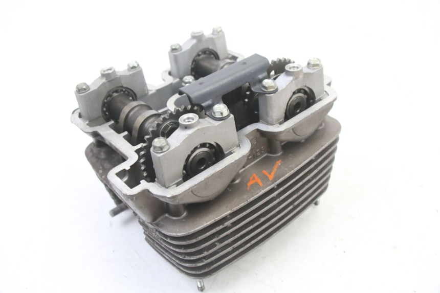 photo de FRONT CYLINDER HEAD HYOSUNG GTR 125 (2006 - 2008) - High-resolution close-up