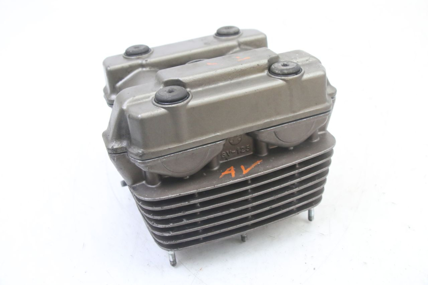 photo de FRONT CYLINDER HEAD HYOSUNG GTR 125 (2006 - 2008) - Spare part profile view