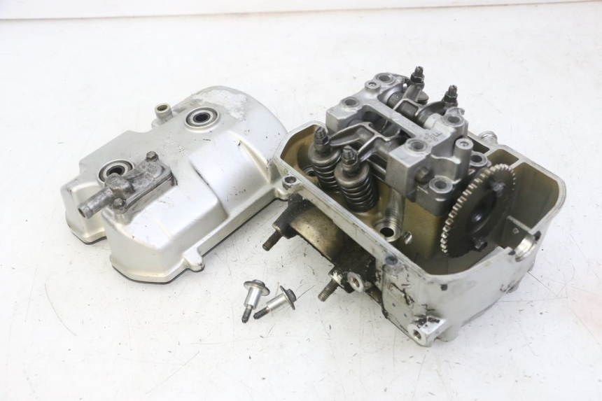 photo de FRONT CYLINDER HEAD HONDA NTV DEAUVILLE ABS 700 (2007 - 2016) - Supplementary product photo