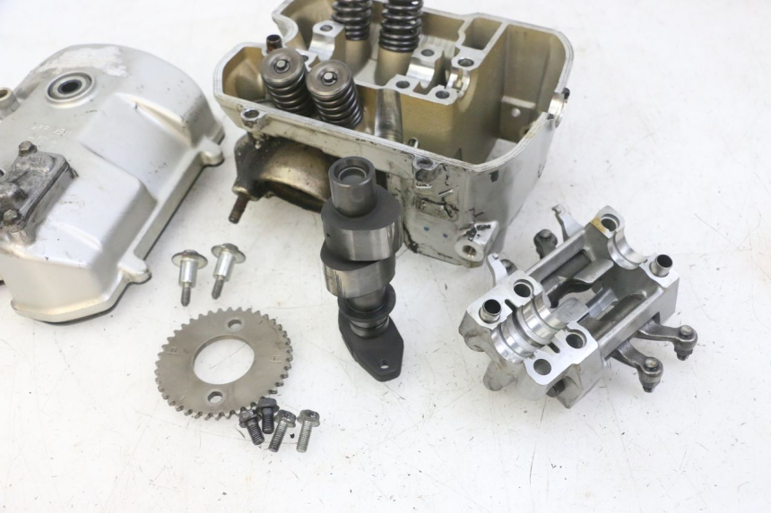 photo de FRONT CYLINDER HEAD HONDA NTV DEAUVILLE ABS 700 (2007 - 2016) - Used quality zoom