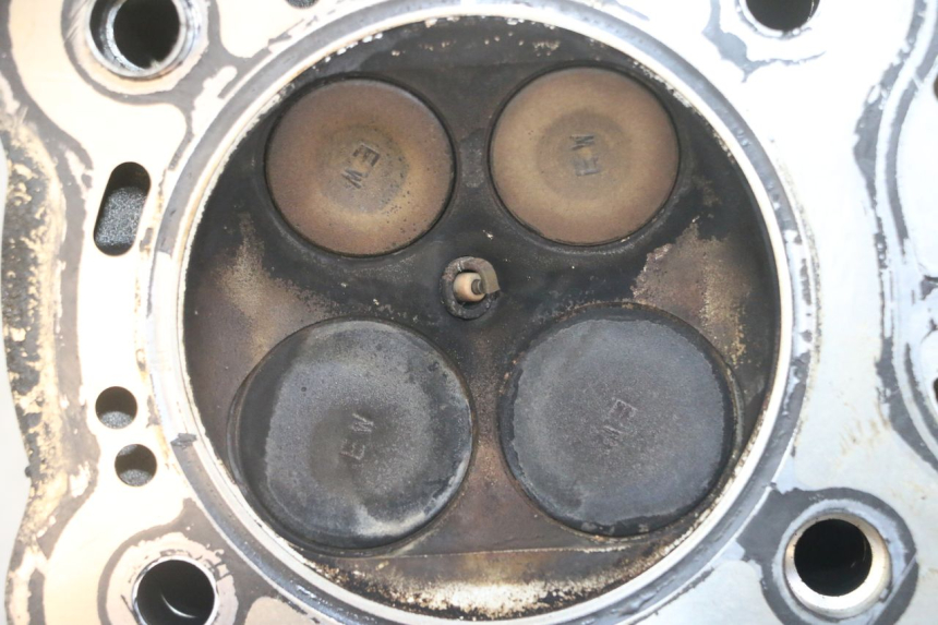 photo de FRONT CYLINDER HEAD HONDA NTV DEAUVILLE ABS 700 (2007 - 2016) - Fixing points details