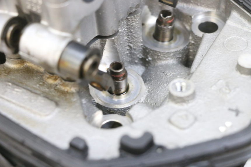 photo de FRONT CYLINDER HEAD BMW R RT ABS 1200 (2010 - 2014) - Used quality zoom