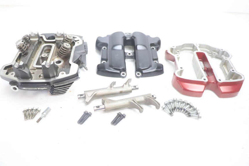 photo de FRONT CYLINDER HEAD HARLEY DAVIDSON ROAD GLIDE FLTRXSE 1920 (2018 - 2022) - Main view