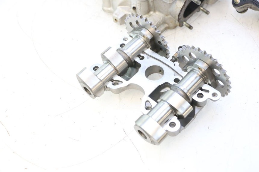 photo de FRONT CYLINDER HEAD CAN-AM SPYDER RS 1000 (2008 - 2012) - High-resolution close-up