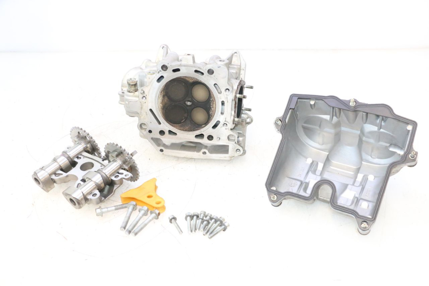 photo de FRONT CYLINDER HEAD CAN-AM SPYDER RS 1000 (2008 - 2012) - Technical close-up