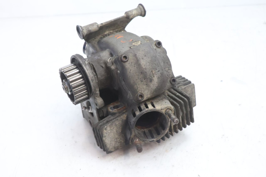 photo de FRONT CYLINDER HEAD DUCATI SS IE DS CARENEE 1000 (2002 - 2006) - Alternative perspective
