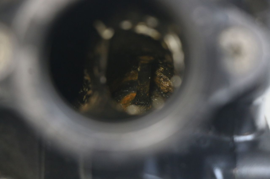 photo de FRONT CYLINDER HEAD SUZUKI SV N 650 (1999 - 2002) - Alternative perspective