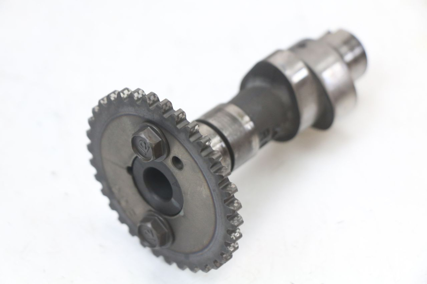 photo de FRONT CYLINDER HEAD SUZUKI VL INTRUDER 125 (2004 - 2007) - Distinctive features