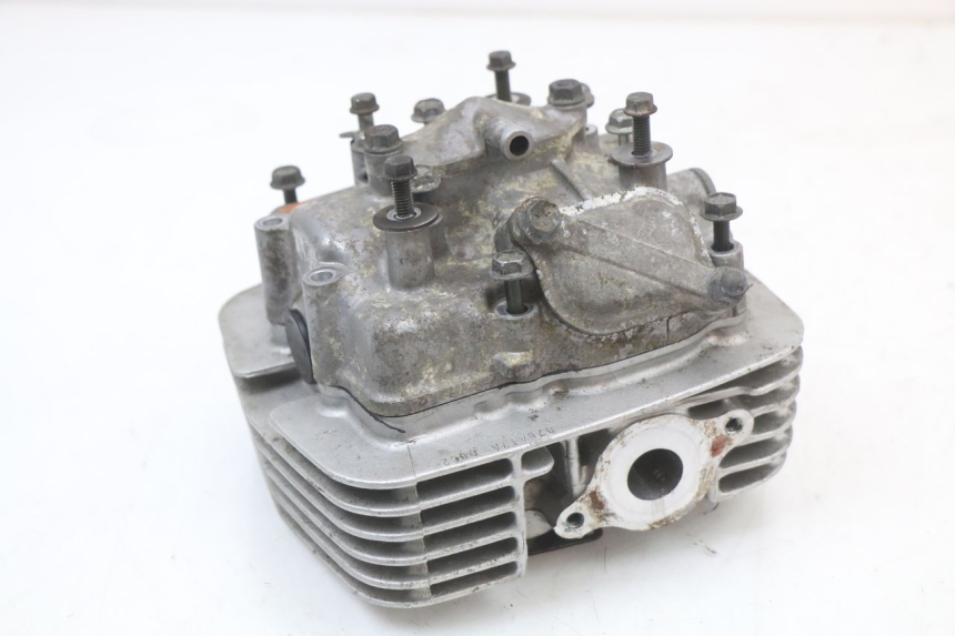 photo de FRONT CYLINDER HEAD SUZUKI VL INTRUDER 125 (2004 - 2007) - Technical close-up