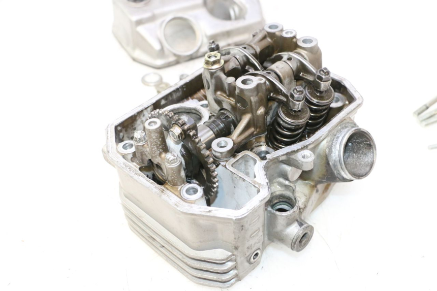 photo de FRONT CYLINDER HEAD HONDA XRV AFRICA TWIN 750 (1990 - 1992) - Fixing points details