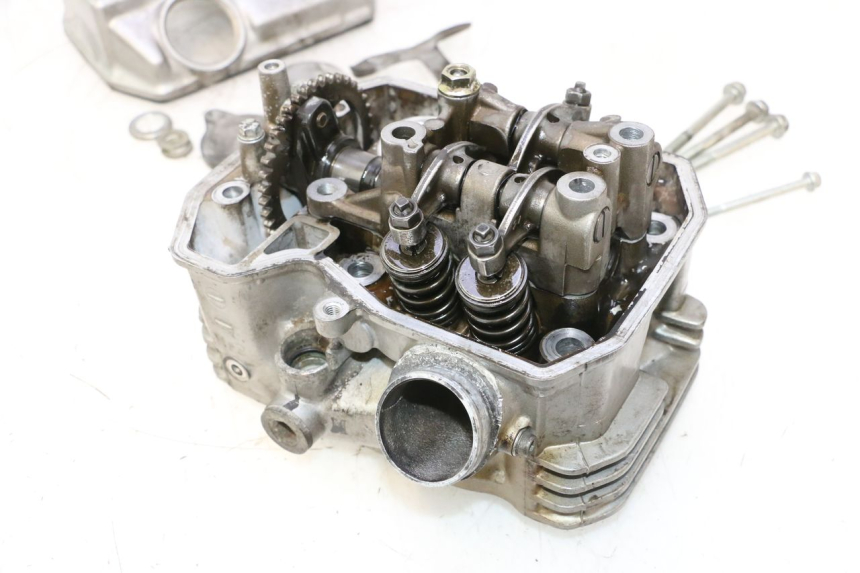 photo de FRONT CYLINDER HEAD HONDA XRV AFRICA TWIN 750 (1990 - 1992) - Surface and material condition