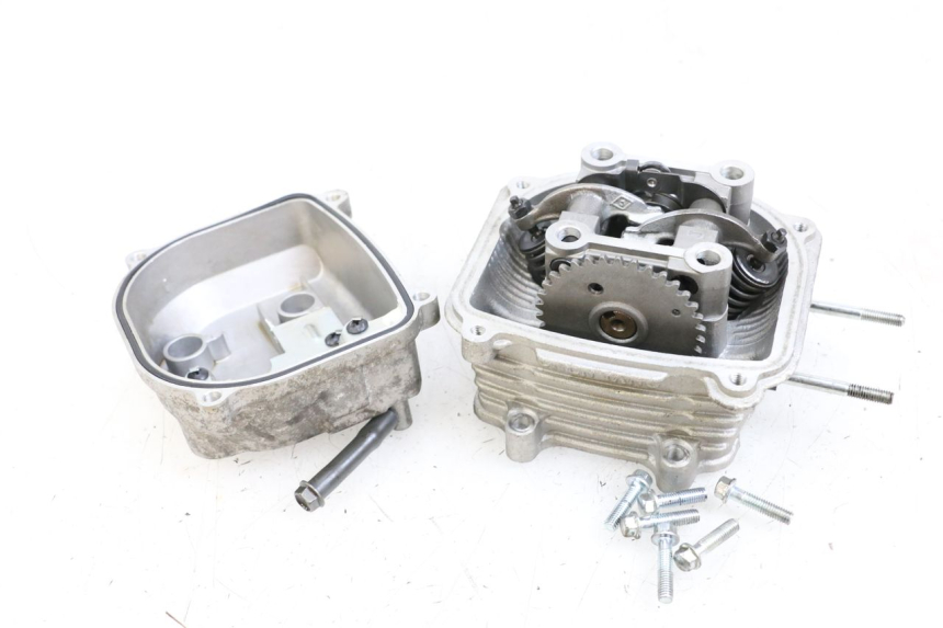 photo de CYLINDER HEAD JONWAY AZTRAL 125 (2008 - 2017) - Surface and material condition