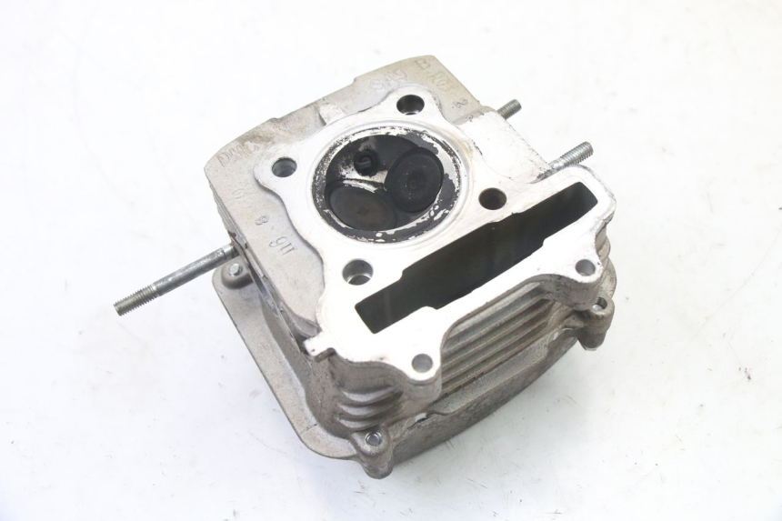photo de CYLINDER HEAD DAELIM BESBI 125 (2007 - 2008) - Product overview