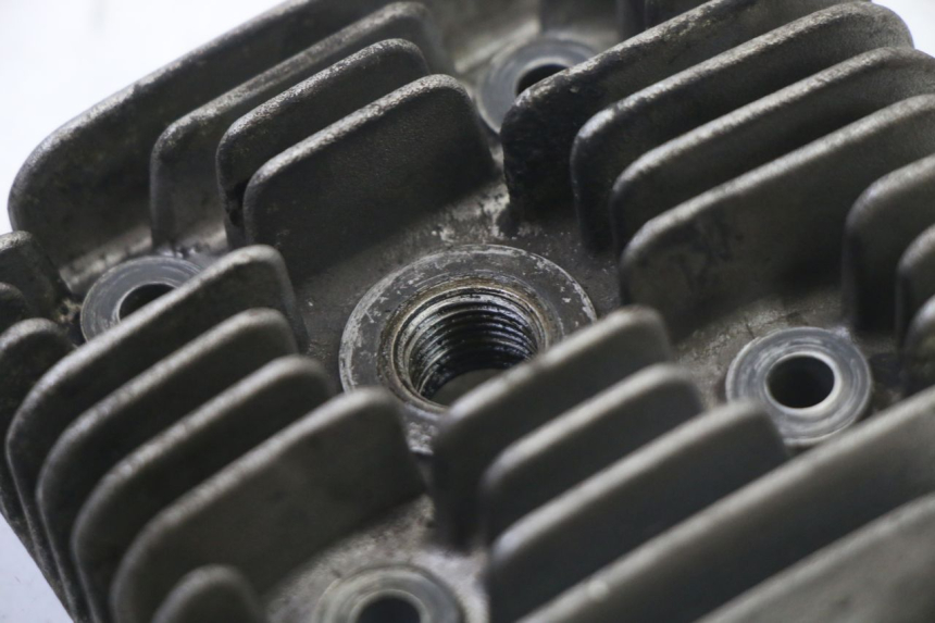 photo de CYLINDER HEAD MBK BOOSTER NEXT GENERATION 50 (1995 - 1998) - Alternative perspective