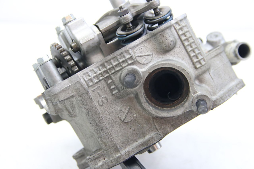 photo de CYLINDER HEAD SUZUKI BURGMAN 125 (2007 - 2014) - Zoom on usage condition