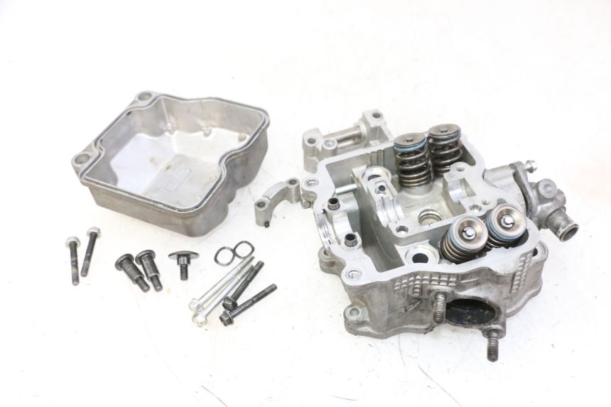 photo de CYLINDER HEAD SUZUKI BURGMAN 125 (2007 - 2014) - Main view