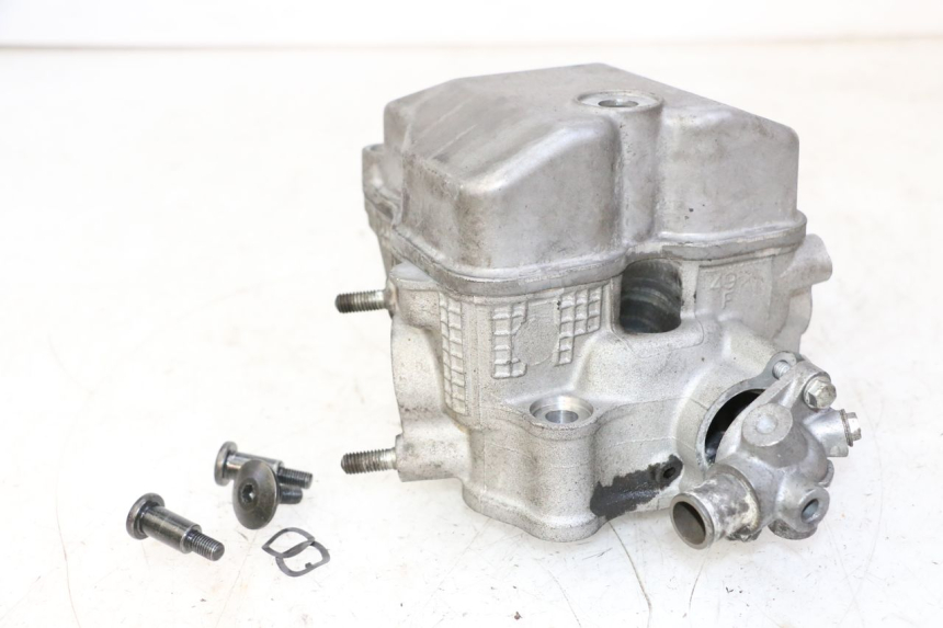 photo de CYLINDER HEAD SUZUKI BURGMAN 125 (2007 - 2014) - Alternative perspective