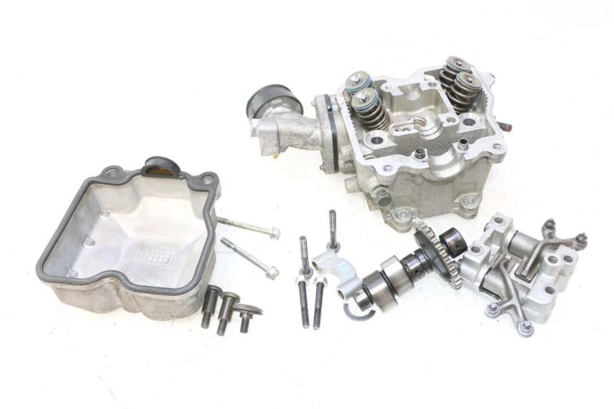 photo de CYLINDER HEAD SUZUKI BURGMAN 125 (2007 - 2014) - Component detail