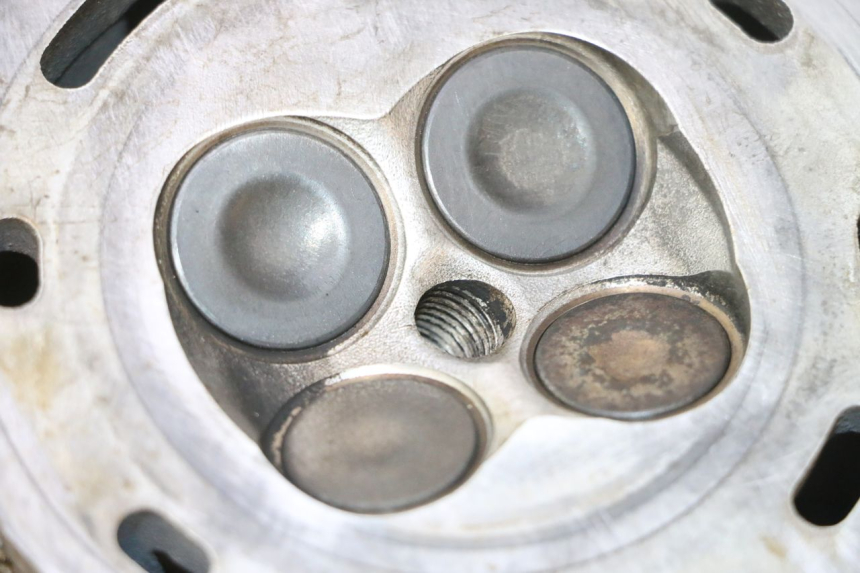 photo de CYLINDER HEAD SUZUKI BURGMAN 125 (2007 - 2014) - Component detail