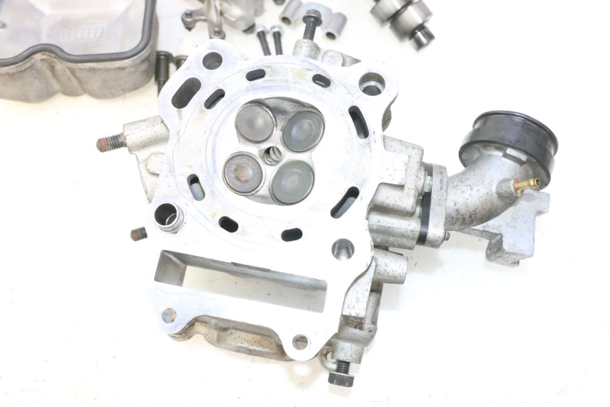 photo de CYLINDER HEAD SUZUKI BURGMAN 125 (2007 - 2014) - Alternative perspective