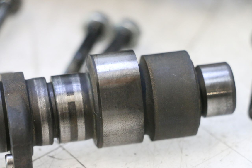 photo de CYLINDER HEAD SUZUKI BURGMAN 125 (2007 - 2014) - Zoom on usage condition