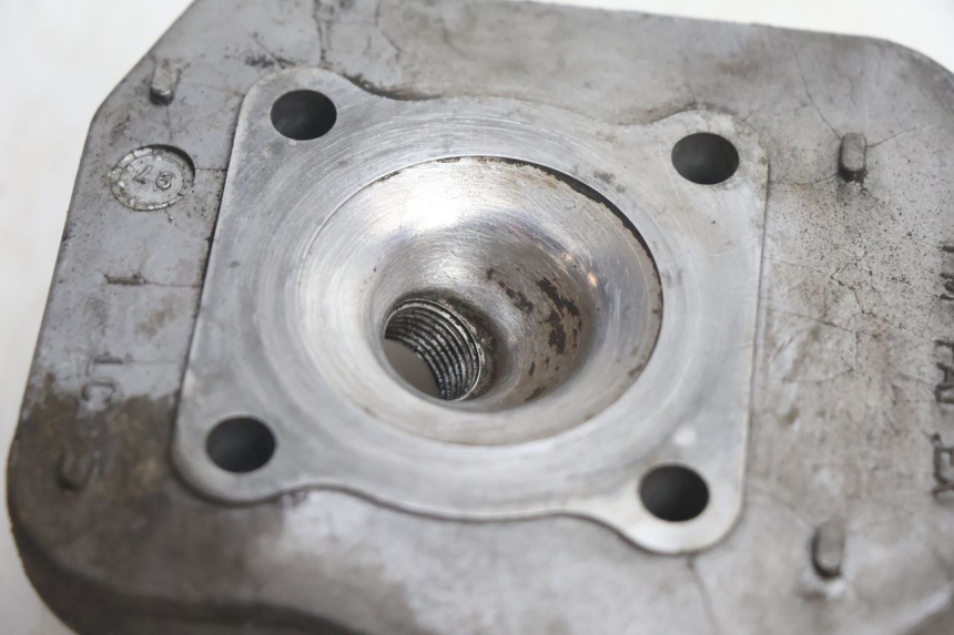 photo de CYLINDER HEAD PEUGEOT BUXY 50 (1993 - 1998) - Fixing points details