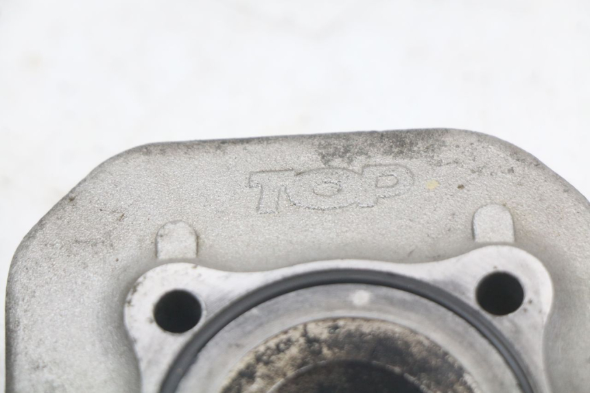 photo de CYLINDER HEAD YAMAHA BW'S 50 (2004 - 2017) - Fixing points details