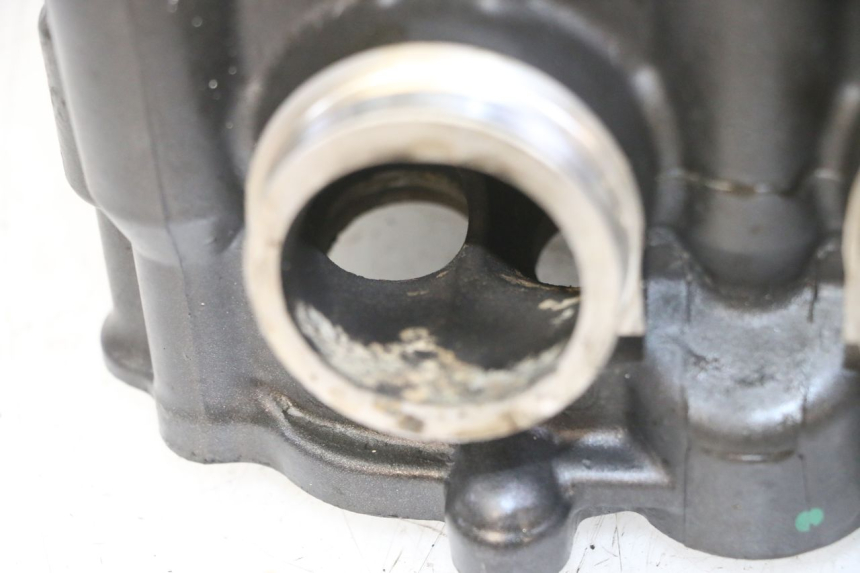 photo de CYLINDER HEAD HONDA CB R 1000 (2018 - 2023) - Distinctive features
