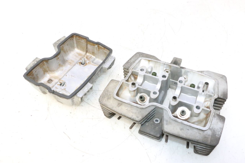 photo de CYLINDER HEAD HONDA CB TWO FIFTY 250 (1991 - 2002) - Component detail