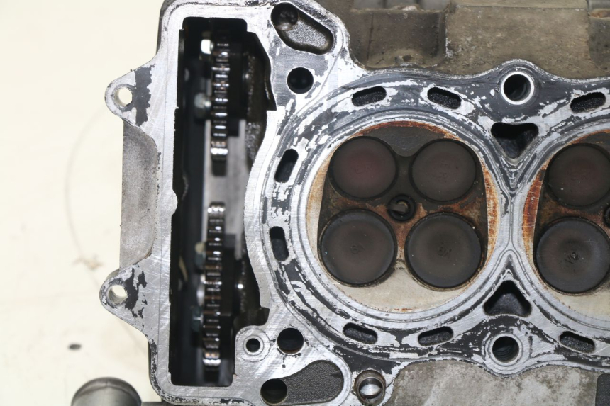 photo de CYLINDER HEAD HONDA CBF N 600 (2004 - 2007) - Component detail