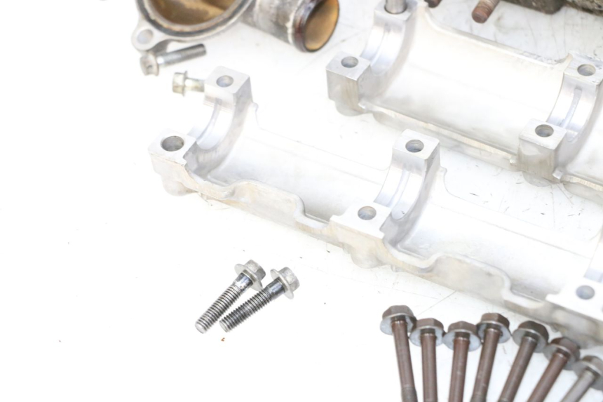 photo de CYLINDER HEAD HONDA CBR RR FIREBLADE 900 (1992 - 1994) - Component detail