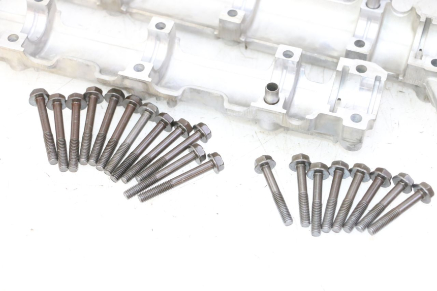 photo de CYLINDER HEAD HONDA CBR RR FIREBLADE 900 (1992 - 1994) - Zoom on usage condition