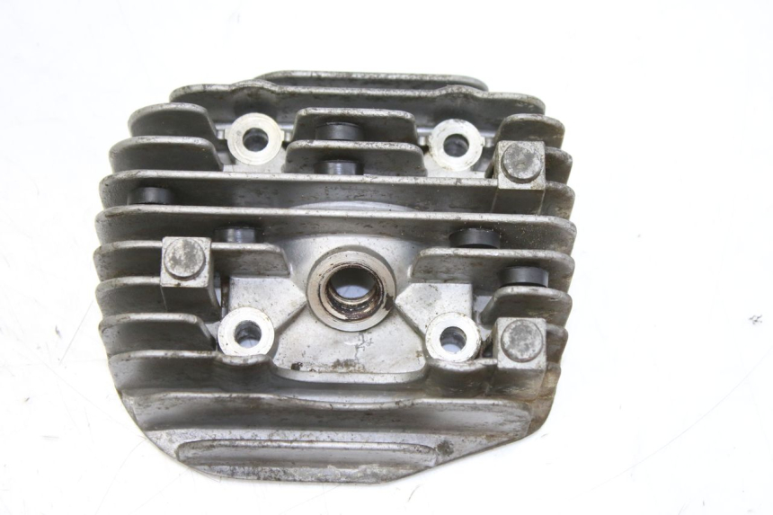 photo de CYLINDER HEAD SUZUKI CP 80 (1985 - 1996) - Technical close-up