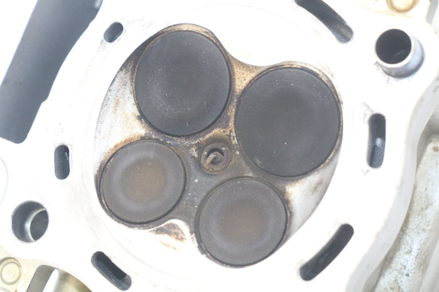 photo de CYLINDER HEAD HONDA CRF 250 (2016 - 2017) - Alternative angle