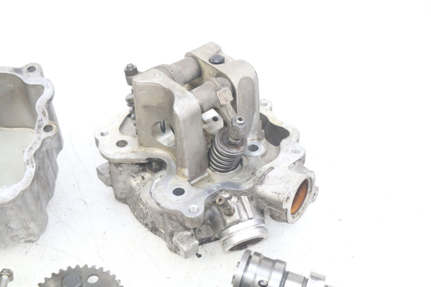 photo de CYLINDER HEAD PEUGEOT ELYSEO 125 (1999 - 2004) - Used quality zoom